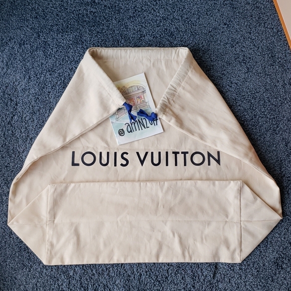 Louis Vuitton Drawstring Dust bag - Picture 5 of 8